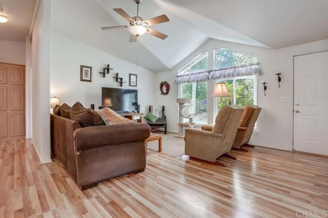 1750 W Citracado Parkway, Escondido CA: https://media.crmls.org/mediaz/61363ec6-7b4e-44b8-8ebc-267aeb142575.jpg