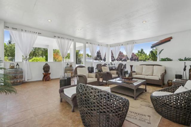 1150 Stony Brook Drive, Hollister CA: https://media.crmls.org/mediaz/6136a86c-a297-423a-b0f1-1f216055537b.jpg