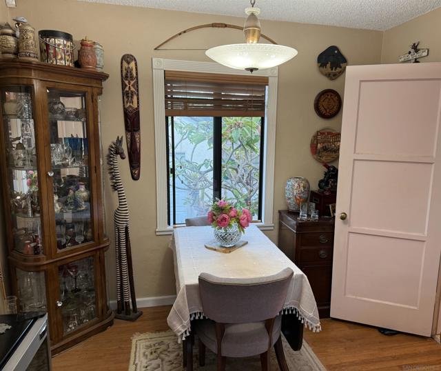 3761 Poe Street, San Diego CA: https://media.crmls.org/mediaz/6137090e-c8b6-4dbb-9380-ee97992c36d3.jpg