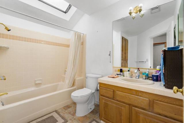 662 W Parr Avenue, Campbell CA: https://media.crmls.org/mediaz/61381c07-f60b-4331-bd37-7735bf9669f9.jpg