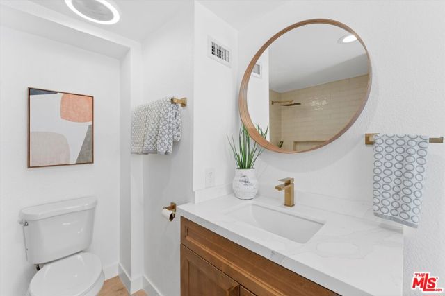 3815 W 60th Street, Los Angeles CA: https://media.crmls.org/mediaz/6138a16e-0ea2-4afd-97c4-f3fd6b2c47c4.jpg