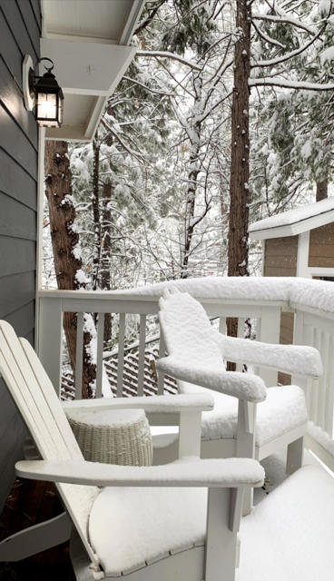 53840 Marian View Drive, Idyllwild CA: https://media.crmls.org/mediaz/6138a51e-6faa-42aa-a9bd-4c22a6dcab30.jpg