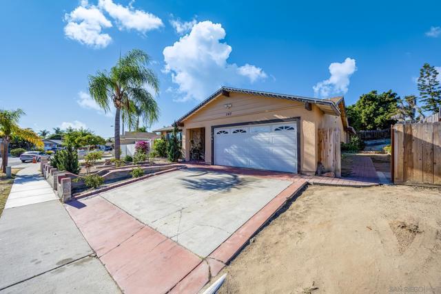 740 Melrose Pl, Vista, California 92083, 5 Bedrooms Bedrooms, ,2 BathroomsBathrooms,Single Family Residence,For Sale,Melrose Pl,250000638SD