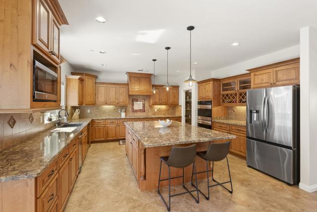 6433 Dehesa Road, El Cajon CA: https://media.crmls.org/mediaz/613a594b-3b02-4e32-9ef0-9022ed8f2899.jpg