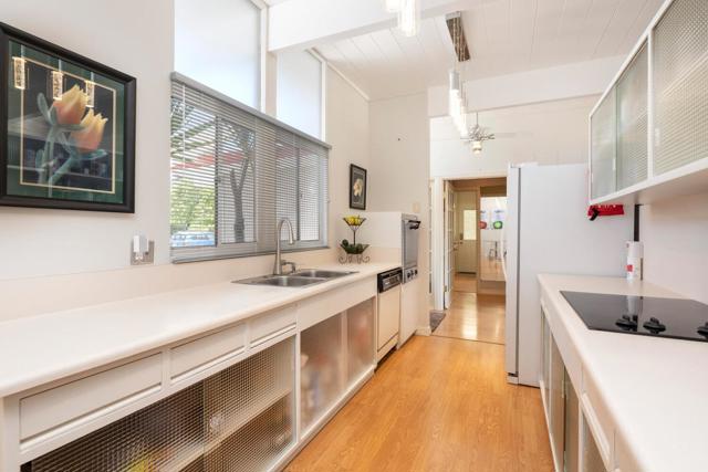 1652 Lexington Avenue, San Mateo CA: https://media.crmls.org/mediaz/613b680e-5681-4f26-8e92-05d70b57a96a.jpg