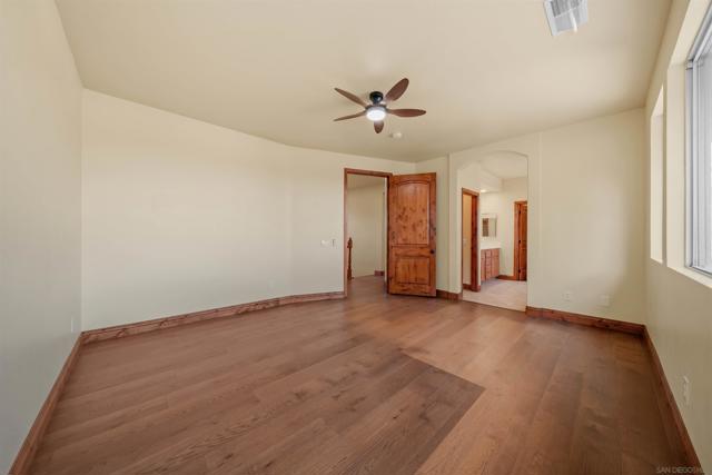 32991 Adelante St, Temecula CA: https://media.crmls.org/mediaz/613bb30c-c3f4-4930-9e86-6a4ea01444aa.jpg