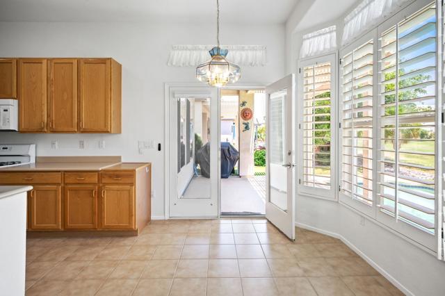 44660 S Heritage Palms Drive, Indio CA: https://media.crmls.org/mediaz/613c3ad3-6eeb-4a06-b5a6-08e714dfb463.jpg