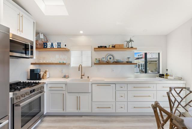 37 El Paseo Street, Newport Beach CA: https://media.crmls.org/mediaz/613c8c79-be9e-461e-8ea4-041396092297.jpg