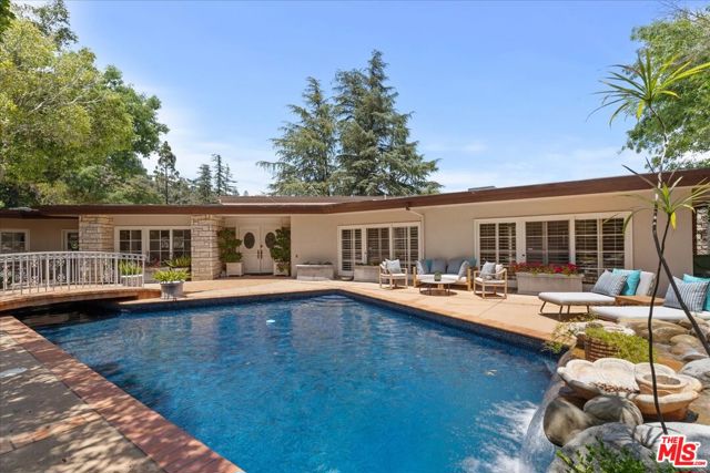 1743 Stone Canyon Road, Los Angeles CA: https://media.crmls.org/mediaz/613d2559-2cb7-44b9-bfae-9b6c30e7d1b0.jpg