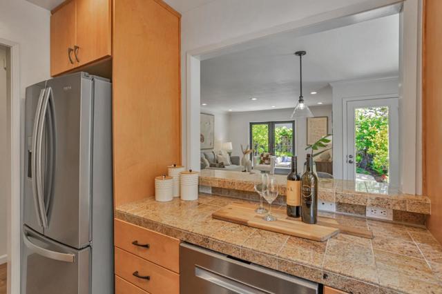 181 Ada Avenue, Mountain View CA: https://media.crmls.org/mediaz/613d632f-56f7-4f34-b699-54aabadc871a.jpg
