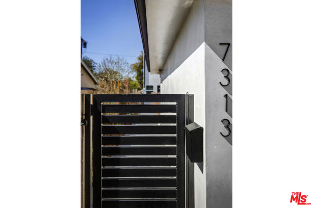 7313 Kentland Avenue, West Hills CA: https://media.crmls.org/mediaz/613d7326-b67f-4ed1-a352-3fa8047bc357.jpg