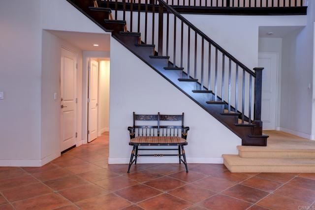 7148 Sitio Caliente, Carlsbad CA: https://media.crmls.org/mediaz/613e9cdf-c566-4d6f-9623-a2919973feb1.jpg