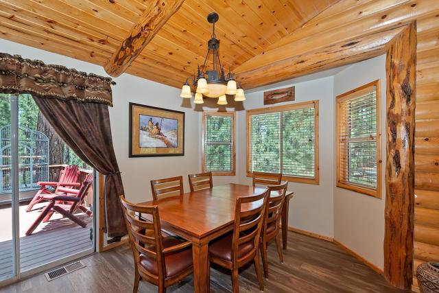 508 Pinewood Court, Big Bear CA: https://media.crmls.org/mediaz/613ea1c7-6a7d-45be-8265-211f52189ffe.jpg