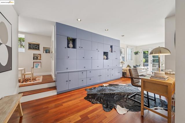 1309 Arch St, Berkeley CA: https://media.crmls.org/mediaz/613ec81f-4a47-481e-a4a6-cbe86651054c.jpg