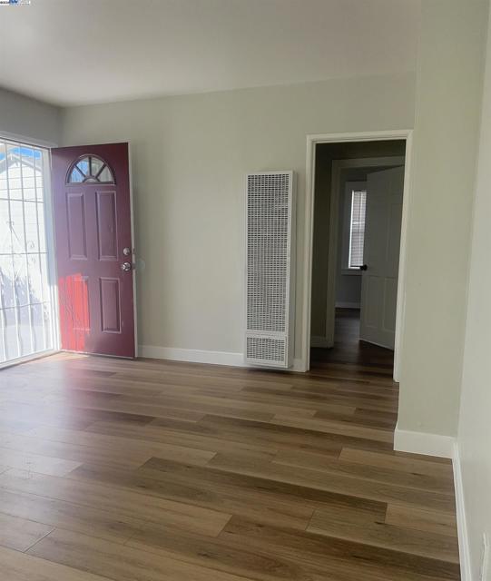 1143 D St, Hayward CA: https://media.crmls.org/mediaz/613fa1d3-9925-4d97-a44e-ebef0f7cf319.jpg