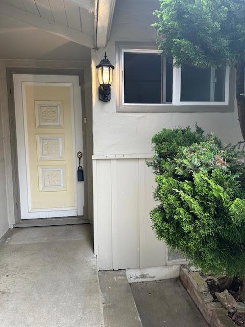 4 Via Ladera, Monterey CA: https://media.crmls.org/mediaz/61401338-41d5-49a3-9b39-3b4803332d44.jpg