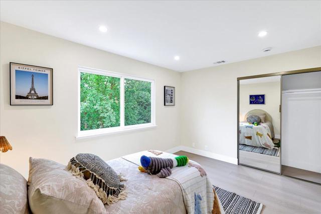6586 Woodcliff Court, San Jose CA: https://media.crmls.org/mediaz/61412328-ed19-4e2b-bf99-2a216c38f984.jpg