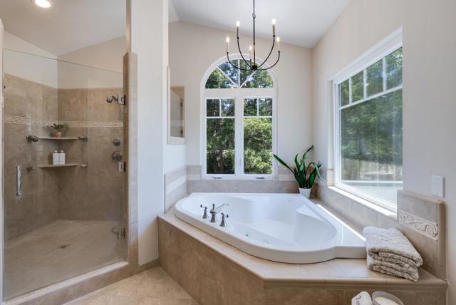 121 Day Valley Lane, Aptos CA: https://media.crmls.org/mediaz/6141cf01-533e-4be2-ae38-200c0d753bdf.jpg
