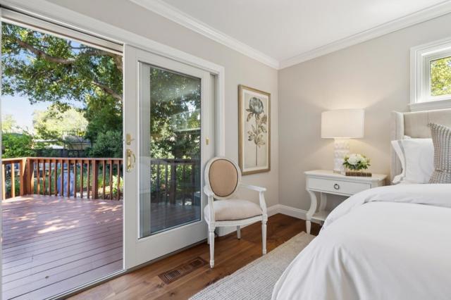 1 Hampton Court, Los Altos CA: https://media.crmls.org/mediaz/6141d9d0-e182-4e7c-b20c-f9bef8f6eb4f.jpg