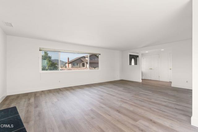 Detail Gallery Image 13 of 56 For 1020 via Cielito, Ventura,  CA 93003 - 4 Beds | 3 Baths