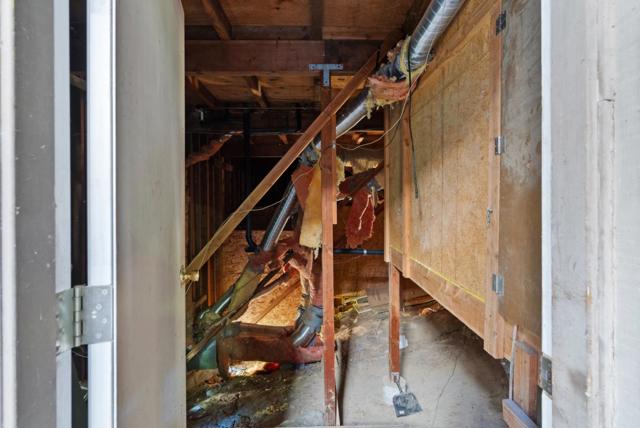 267 Crows Nest Drive, Boulder Creek CA: https://media.crmls.org/mediaz/6143a026-5ed9-4702-a899-edfc4acc2ae2.jpg