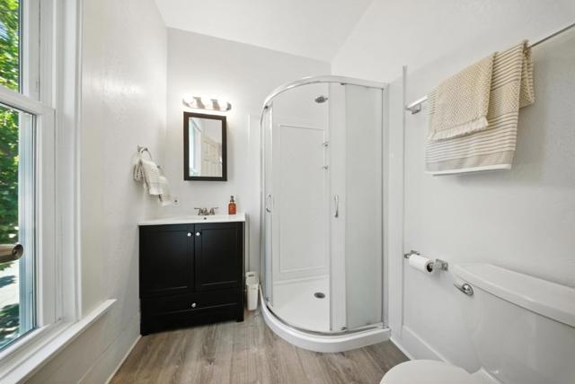 185 N 9th Street, San Jose CA: https://media.crmls.org/mediaz/61449eb2-9717-4561-bd64-f893299745bf.jpg