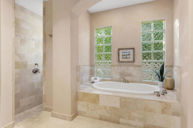 49260 Jfk Trail, Palm Desert CA: https://media.crmls.org/mediaz/6145f308-7514-49fd-a5f9-8ae053903d05.jpg