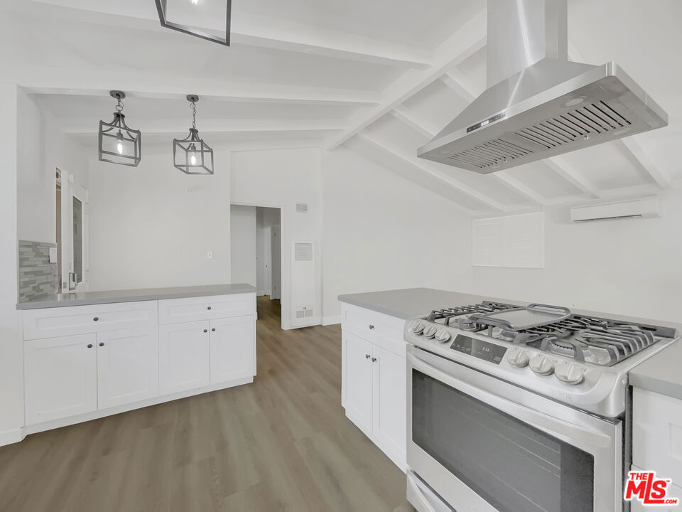 MLS #25478351 image #16