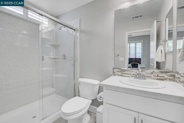 244 Selby Ln, Livermore CA: https://media.crmls.org/mediaz/61465122-6127-42b2-a476-bdfd7b98c0d3.jpg
