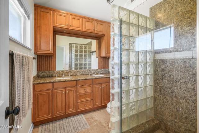 2607 Lander Court, Newbury Park CA: https://media.crmls.org/mediaz/61467116-ed33-4b56-8266-0556ef1f8d45.jpg