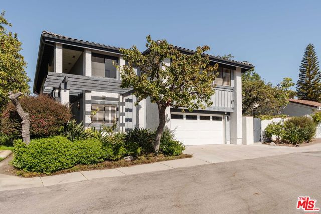17273 Avenida De La Herradura, Pacific Palisades, CA 90272
