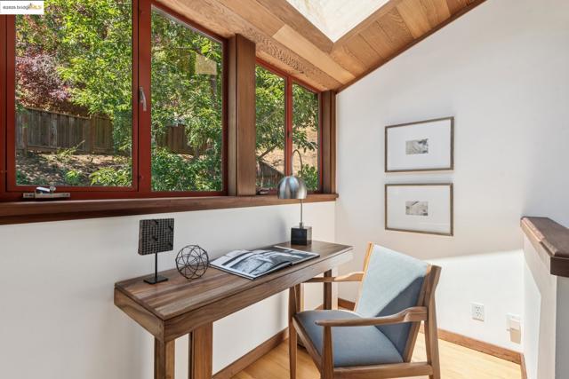 737 Woodhaven Rd, Berkeley CA: https://media.crmls.org/mediaz/6148495b-4432-4404-8c86-58ed71918a3c.jpg