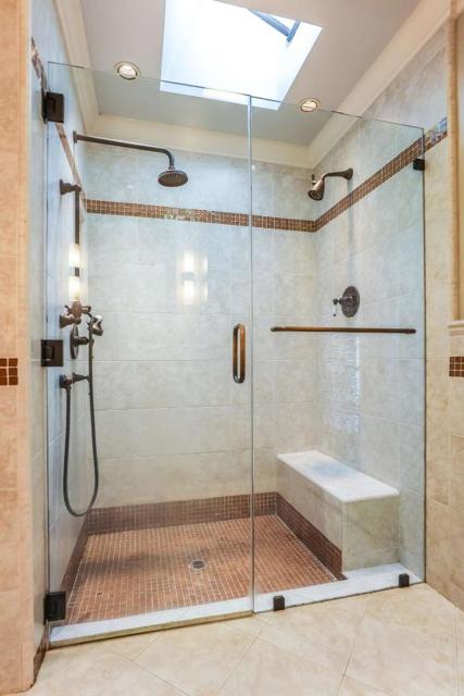 327 Bay Road, Menlo Park CA: https://media.crmls.org/mediaz/61489166-84ca-42f7-a800-d86214664529.jpg