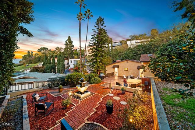 Detail Gallery Image 16 of 36 For 1038 Oban Dr, Los Angeles,  CA 90065 - 3 Beds | 3 Baths