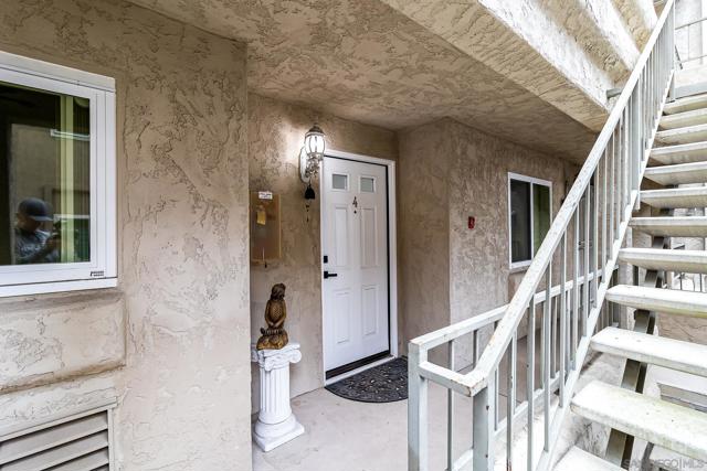 4380 Temecula St, San Diego CA: https://media.crmls.org/mediaz/6149611f-14fe-4831-8303-fbc5108e9d81.jpg