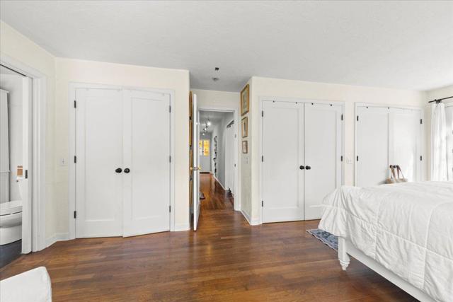 989 Madison Street, Monterey CA: https://media.crmls.org/mediaz/61497a2b-7082-41a4-89f1-43d07cfbf0e1.jpg