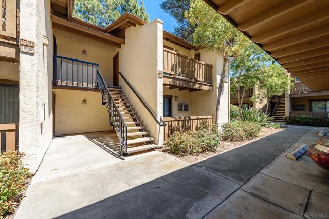 10260 Black Mountain Road, San Diego CA: https://media.crmls.org/mediaz/614a6b08-5389-4133-a097-c5413d9ab597.jpg