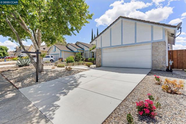 1929 Johnson Dr, Antioch CA: https://media.crmls.org/mediaz/614a922e-b7f4-4c75-b96a-8bb3b4745508.jpg