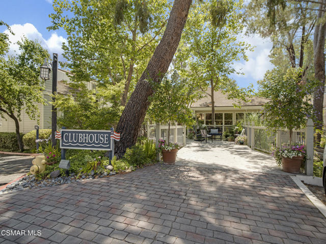 1206 S Westlake Boulevard, Westlake Village CA: https://media.crmls.org/mediaz/614aadf8-3dd6-4460-a3fa-eabed77b9388.jpg