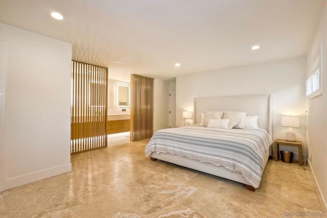 515 S Sierra Ave, Solana Beach CA: https://media.crmls.org/mediaz/614b6804-1964-4aa6-9476-17bb2b70183b.jpg