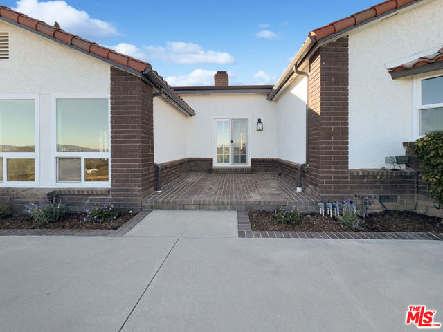 23910 Jensen Drive, West Hills CA: https://media.crmls.org/mediaz/614dd0af-895c-4918-9a1b-9f36feeb8ad3.jpg