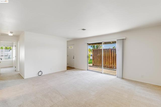 2059 Olivera Rd, Concord CA: https://media.crmls.org/mediaz/614dfc82-8d33-480a-9381-ac6e3d371ee8.jpg