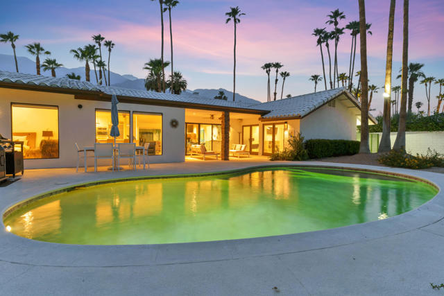 2598 S Camino Real, Palm Springs CA: https://media.crmls.org/mediaz/614ed99d-b6f9-4cc4-b03e-6a18af783cf6.jpg