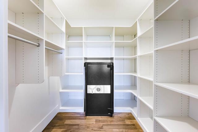 240 3rd Street, Los Altos CA: https://media.crmls.org/mediaz/614f93f8-09bb-43a2-8329-17482fbfefab.jpg