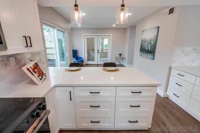 1278 Avenida Miguel, Encinitas CA: https://media.crmls.org/mediaz/61500a44-ee06-4c3e-8dcd-98f89612a5e1.jpg