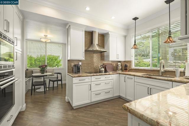 3622 Terra Granada Dr, Walnut Creek CA: https://media.crmls.org/mediaz/6151329b-d1e8-49eb-b074-ff06db72a54e.jpg