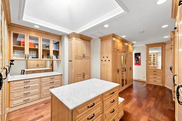 150 New Place Road, Hillsborough CA: https://media.crmls.org/mediaz/6151d6e9-1135-4fa2-922f-456582c2fcf6.jpg