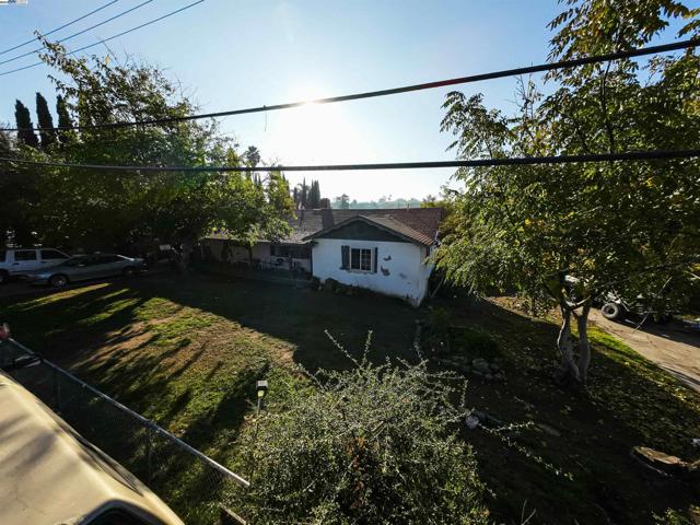 1245 Fleming Avenue, San Jose CA: https://media.crmls.org/mediaz/6151edb6-e4d2-4470-9b0a-be6995055b28.jpg