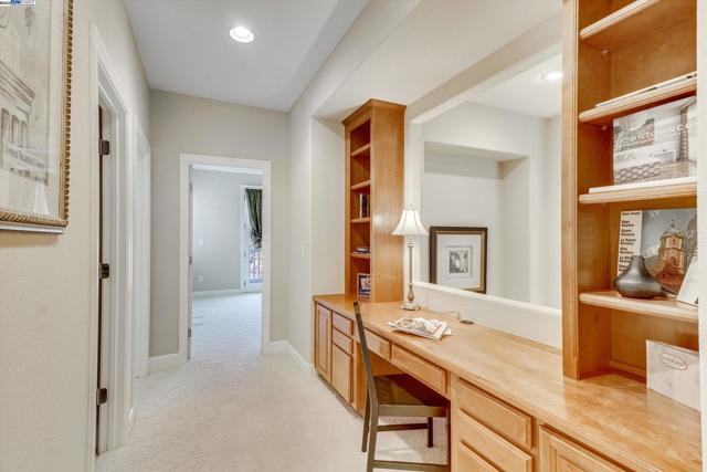 Image 34 of 58 For 2597 Ancona Cir