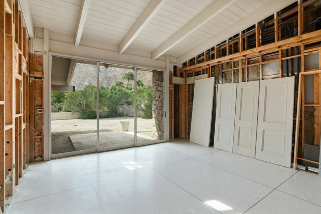 925 W Coronado Avenue, Palm Springs, CA 92262